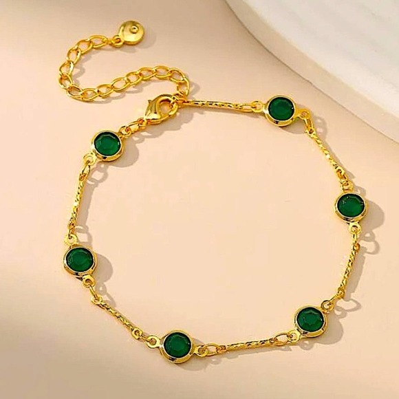 NEW 18K GOLD PLATED EMERALD GREEN ZIRCON BRACELET - Picture 1 of 4